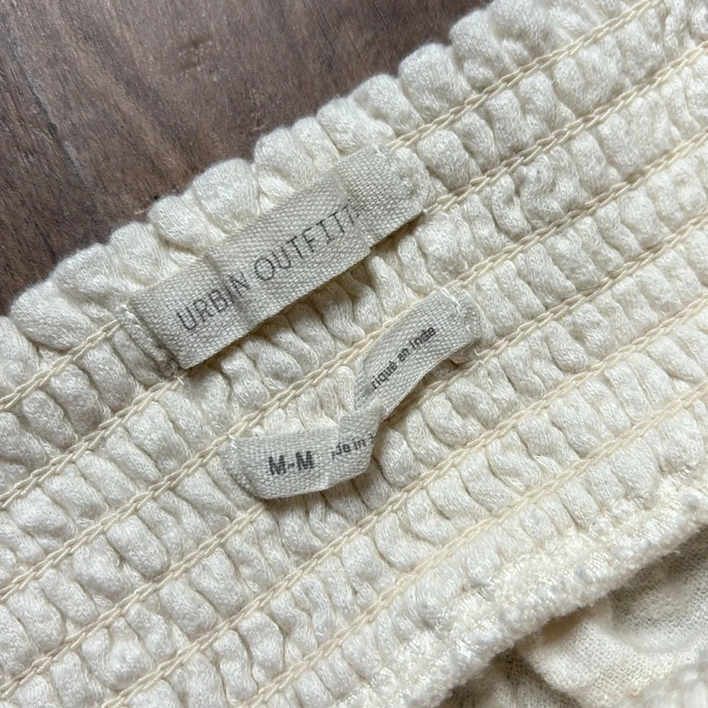 Urban Outfitters Cream Crop Top - Picture 3 of 4